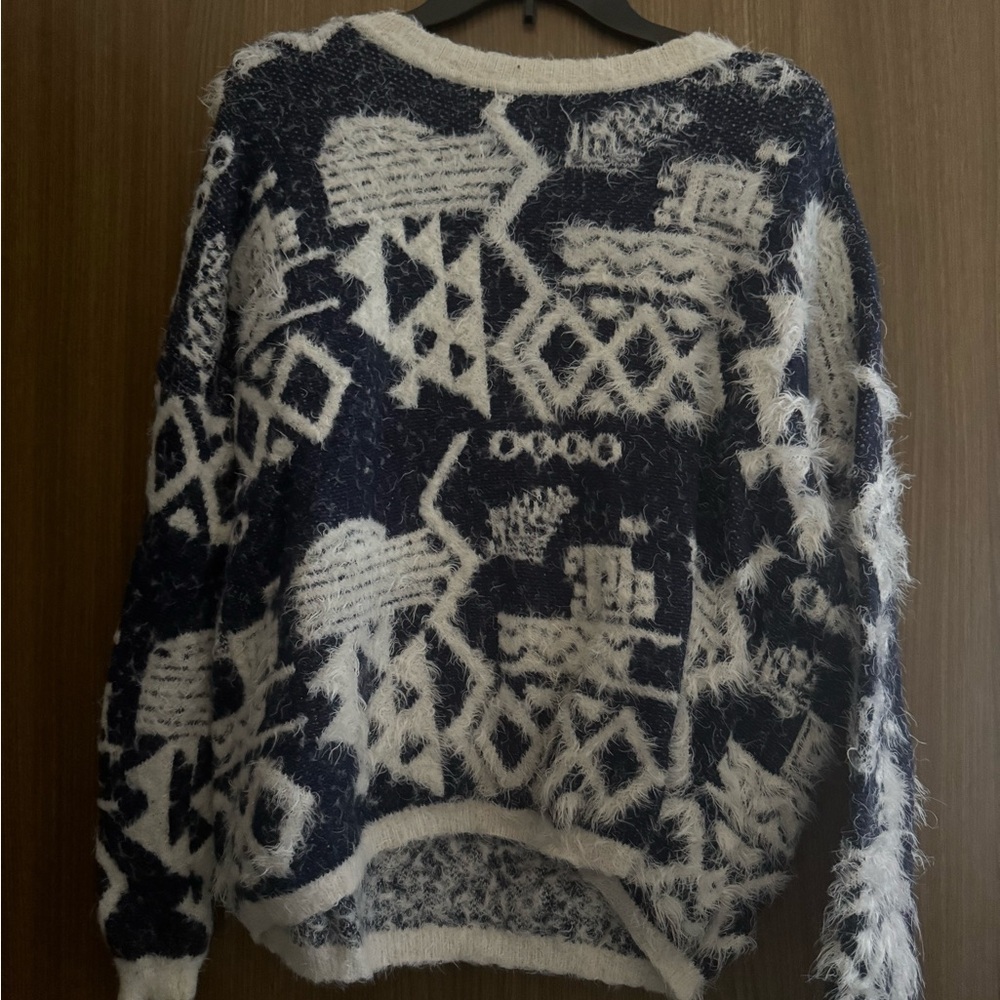 Everly Navy and White Geometric Sweater